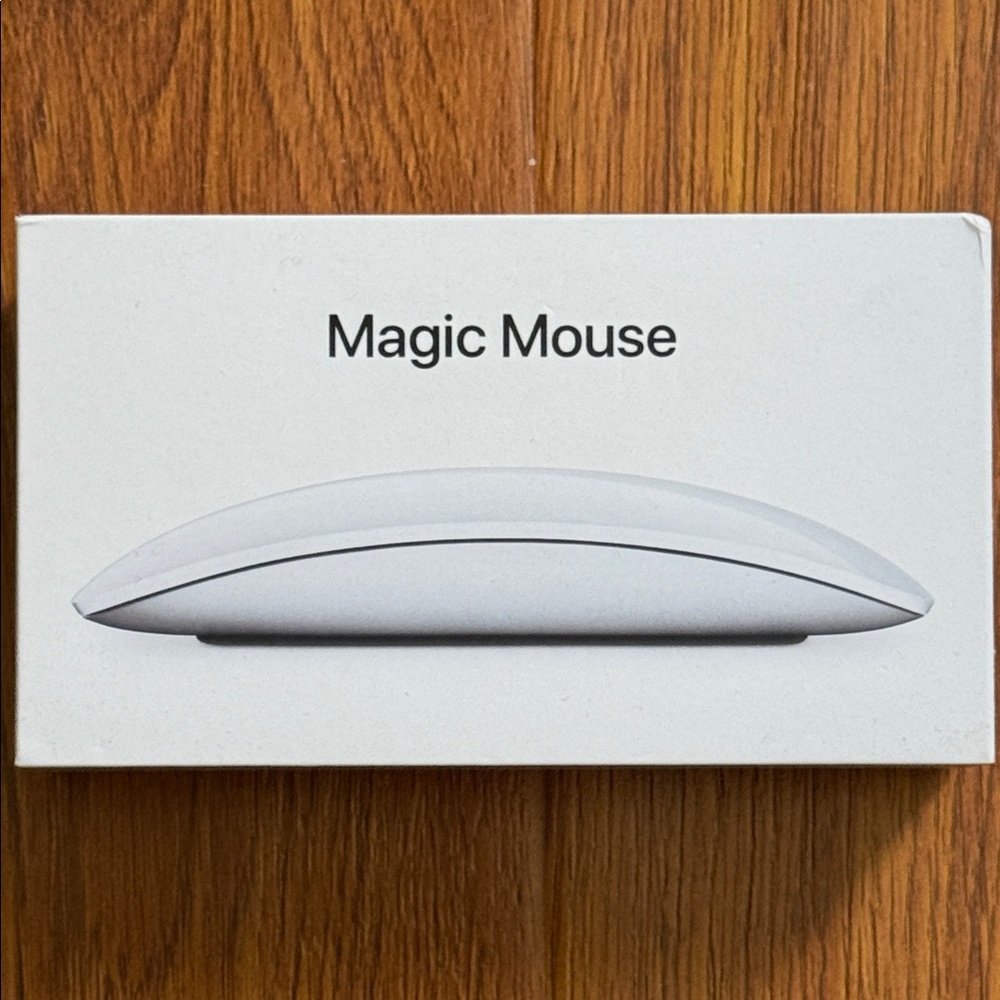 Apple Magic Mouse (USB-C) - White Multi-Touch Surface
